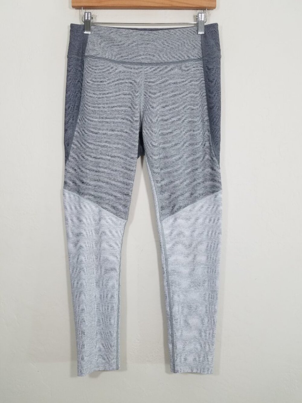 Outdoor Voices Legging Gray Size L